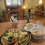 モダナークファームカフェ - 