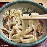 めん太郎 - きしめんより幅広の太平打ち麺