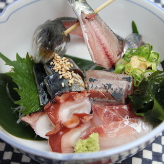 Assorted fish sashimi