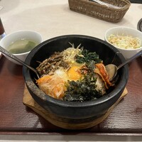 馬車道 de 焼肉 DOURAKU CORRIDA 北仲ブリック＆ホワイト店 - ランチ　石焼ビビンバ　1,000円　大盛無料