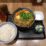 吉野家 - 牛カレー鍋膳、ドリンクバー