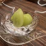 鮨 八咫烏 - シャインマスカット