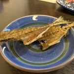 芦柳庵 - あじ骨煎餅。