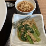 CHINESE DINING 瑞 - 小松菜とえのきのナムル・黒糖豆乳プリン