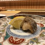 鮨 八咫烏 - のどぐろ炙り