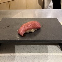 神楽坂 鮨 弥栄 - 大間マグロの中トロ