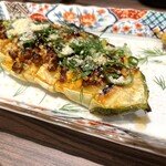 立ち呑み ソメアカ - 焼白茄子とそぼろチーズ（センスッ！）