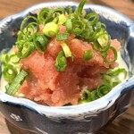 立ち呑み ソメアカ - 青唐ネギトロ（ピリリトロー）