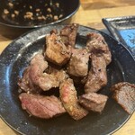 大衆酒房 尻手屋 - 得々ミックス（豚の盛り合わせ）