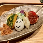 炎水 - 季節野菜の八寸① うずら卵 茹で落花生 豆菜の白あえ かぼちゃ・トマト・黒無花果・菊花のお浸し 