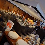 カフェレストラン　セリーナ - ビュッフェ全体の様子