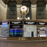 The Campbell - 駅構内