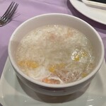Tang Pavillon - カニとトウモロコシのスープ