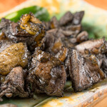 地鶏食堂じん. - 親鶏サイコロ焼き