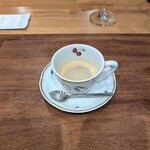 La Stalla - カフェくーりさんのエスプレッソ。レモン果汁に甘みをつけたような酸味がエチオピアなんだろうと分かってきました