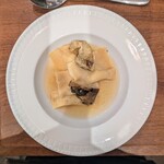 La Stalla - 高橋めん羊農場さんのマトンのコンソメとわかば屋さんのホンシメジをトルテッリで