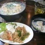 雑炊倶楽部 真田丸 - 和風雑炊セット800円今日のおかずは生姜焼きとポテサラ