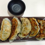 レストラン大手門 - 餃子5個です！