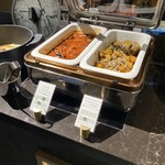 トラットリア・ポンテ 奈良 - フェンネル薫る鶏皮と南京のパルミジャーノかけ(右)