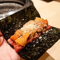 恵比寿 うしみつ - 厳選和牛の雲丹ユッケドッグ