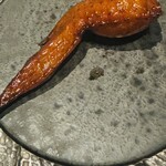 268894081 - 
