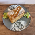 patisserie andbell - シャインマスカットミルフィーユ