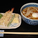 Uokane - 特製天ぷらうどん。天ぷら小盛り付。