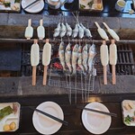 いろり焼 大柳 - 根気よく手返ししながら、美味しく焼きましょう(^^♪