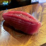 鮨とよふく - 鮪中トロ