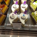 キャトルキャール - 店舗のショーウインドウの写真②