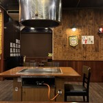 ステーキハウス朝日レストラン - 目の前の鉄板で焼いてくれる。