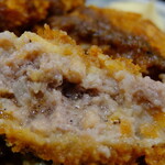食事処 酒処 富士かつ - 牛メンチカツ断面