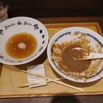 NIBOSHI MANIA - 鶏ぶしと鰺三種の煮干蕎麦 と ネオサンマ・ドニボプレッソのスープ