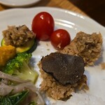 キッチン ブルー グローブ - ここでトリュフをいただきます