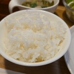 キッチン ブルー グローブ - ご飯大盛のアップ