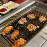 焼肉 5番街 - ホルモンタン下ロース