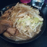 自家製太麺 ドカ盛 マッチョ - ラーメン（醤油）