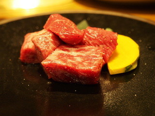 Yakiniku Banri - モモ肉のわさび醤油