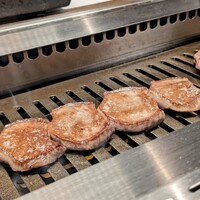 東京食肉市場直送 肉焼屋 D-29 広尾店 - 