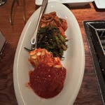 恵比寿焼肉　kintan - キムチの4種盛り合わせ