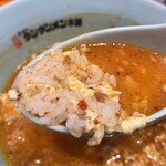 元祖ニュータンタンメン本舗 - 半ライスを投入してタンタン雑炊