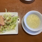 551蓬莱 - サラダとスープ