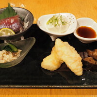 ダイナミックキッチン＆バー 響  西新宿野村ビル店 - 響のおきまり盛り合わせ