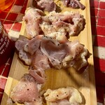 七輪焼鳥バル FUNKY JUNK FULL CHICKEN - 最近のお気に入りはオリーブガーリック仕様