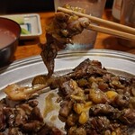 丸万焼鳥 本店 - リフト