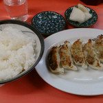 餃子定食 510円（これに中華スープも付きます）