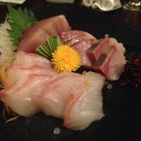 銀座あしべ - お寿司屋さんだけあって、お造りも美味しかった。