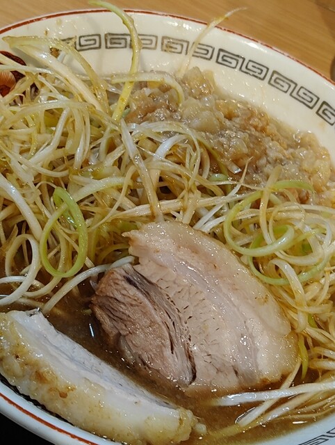 21 今回のネギは辛め(カラメでは無いよ)』by U1sama : 豚山