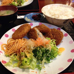 九重亭 - 2014年5月。ランチのミックスフライ650円。コロッケ、メンチカツ、白身フライ。