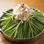 居酒屋まる雄 - ヘルシーで女性に人気！『もつ鍋』　一人前／二人前